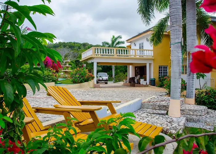 Kid friendly hotel Emerald View Resort Villa